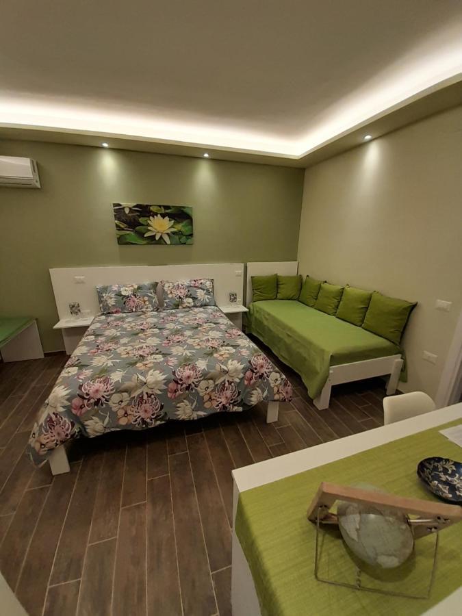L'Oasi Di Venere Bed And Breakfast Caserta Bagian luar foto